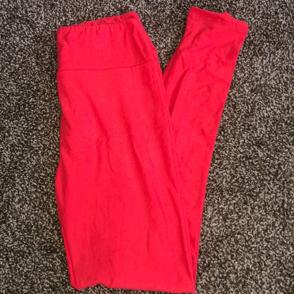 Lularoe leggings in bright red NEW WITHOUT TAGS